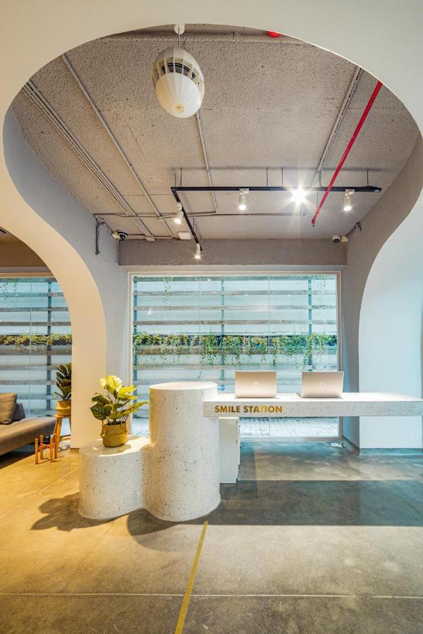 Meander Sài Gòn Khách sạn 2*